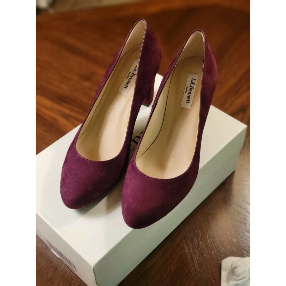 LK Bennett Classic Sersha Oxblood Suede Pump Slightly Worn Size 8 US with Box